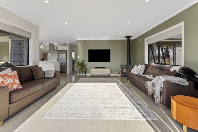 Photo of property in 18 Grefor Lane, Waitarere, Levin, 5574