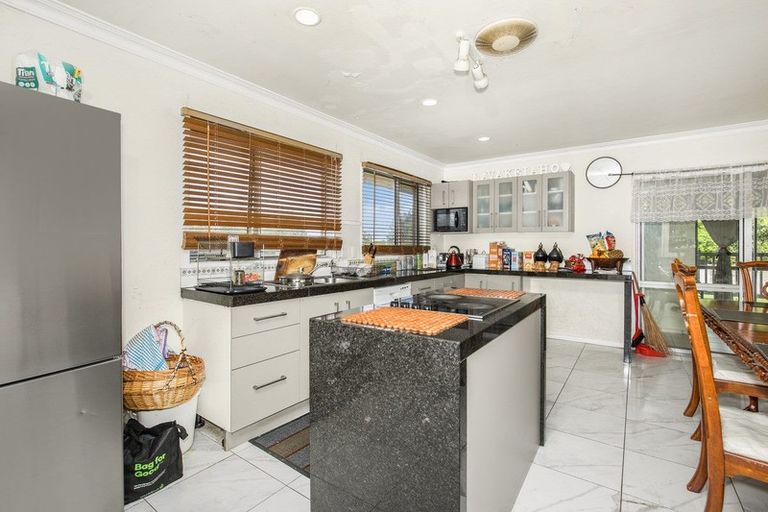 Photo of property in 10 Paul Place, Pakuranga, Auckland, 2010