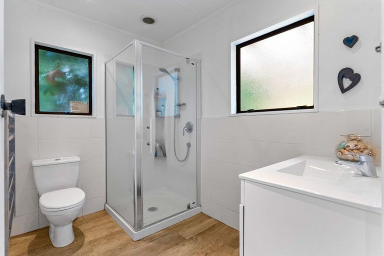 Photo of property in 28a Waipa Street, Birkenhead, Auckland, 0626