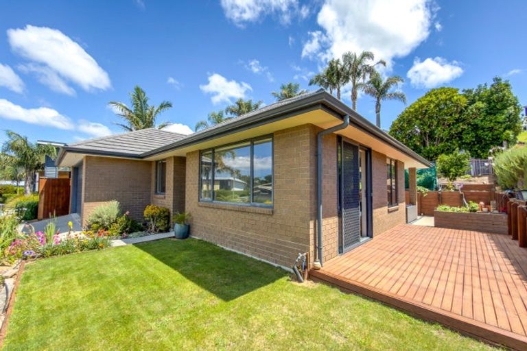 Photo of property in 101 Estuary View, Whangamata, 3620