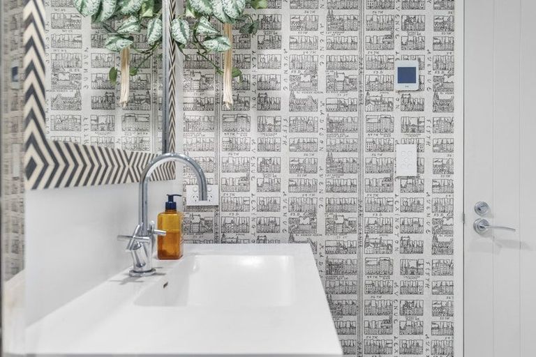 Photo of property in The Sands Apartments, 13/47 The Strand, Takapuna, Auckland, 0622