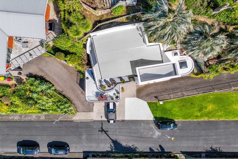 Photo of property in 5 Weston Street, Moturoa, New Plymouth, 4310