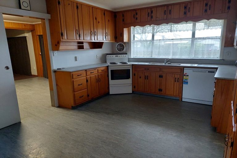 Photo of property in 284 Kennedy Road, Onekawa, Napier, 4110