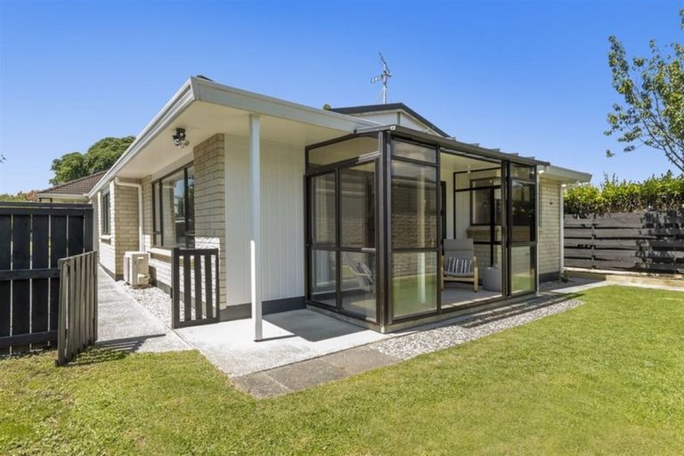 Photo of property in 15a Burrows Street, Tauranga South, Tauranga, 3112