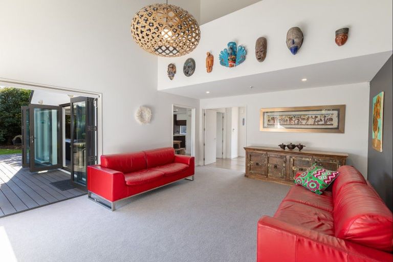 Photo of property in 9 Tanu Place, Parklands, Christchurch, 8083