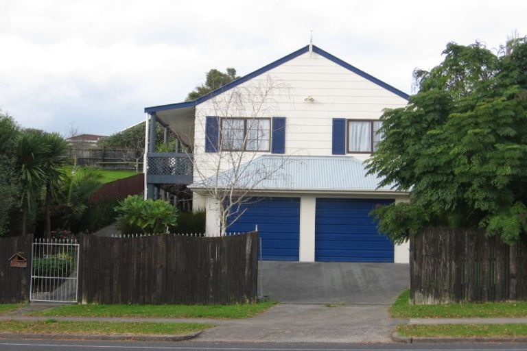 Photo of property in 32 Everglade Drive, Goodwood Heights, Auckland, 2105