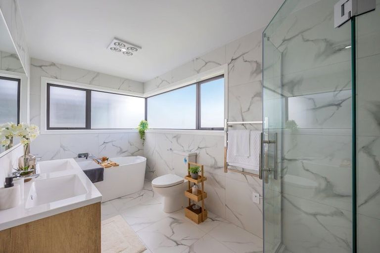 Photo of property in 4/20 Williamson Avenue, Belmont, Auckland, 0622