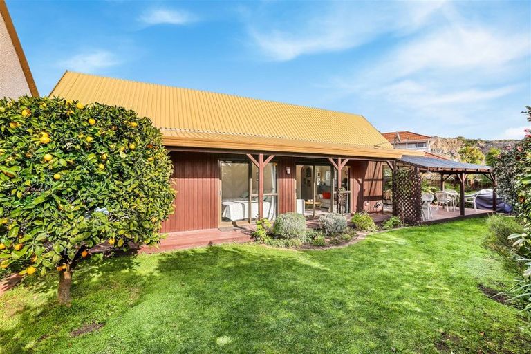 Photo of property in 3/63 Beachville Road, Redcliffs, Christchurch, 8081