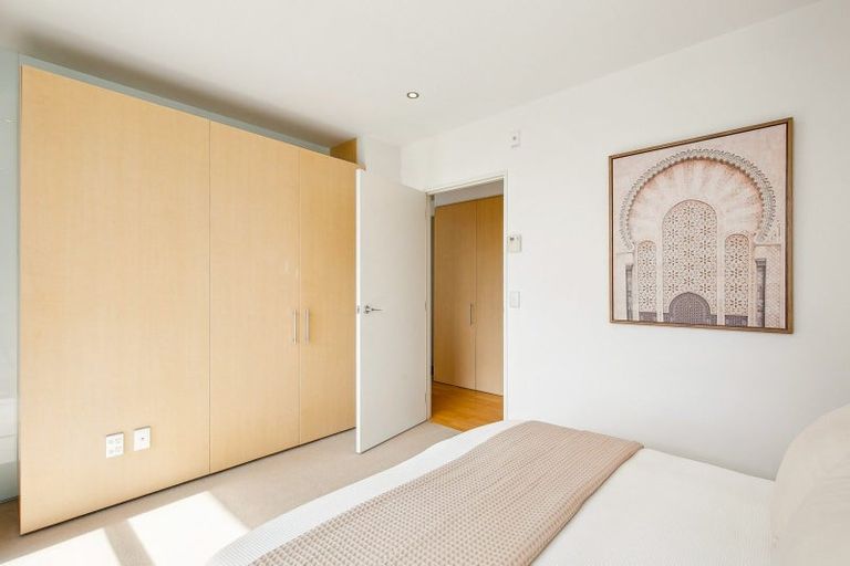 Photo of property in Sanctum Apartments, 54/10b Ebor Street, Te Aro, Wellington, 6011