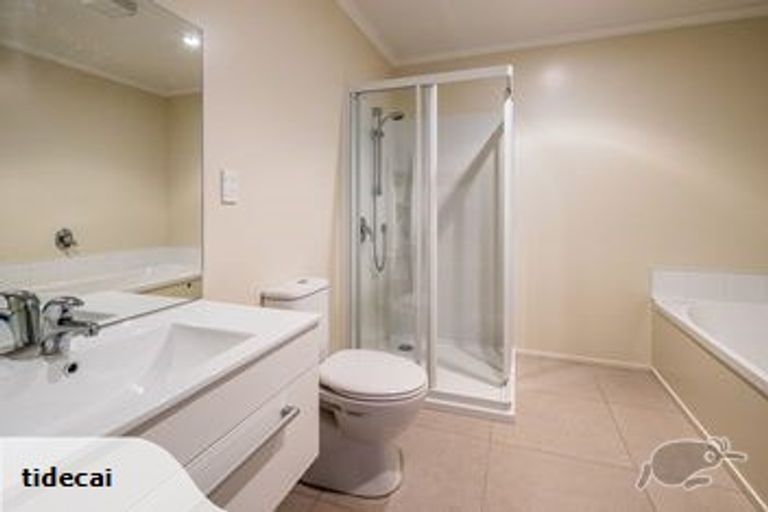 Photo of property in 223 Mark Avenue, Grenada Village, Wellington, 6037