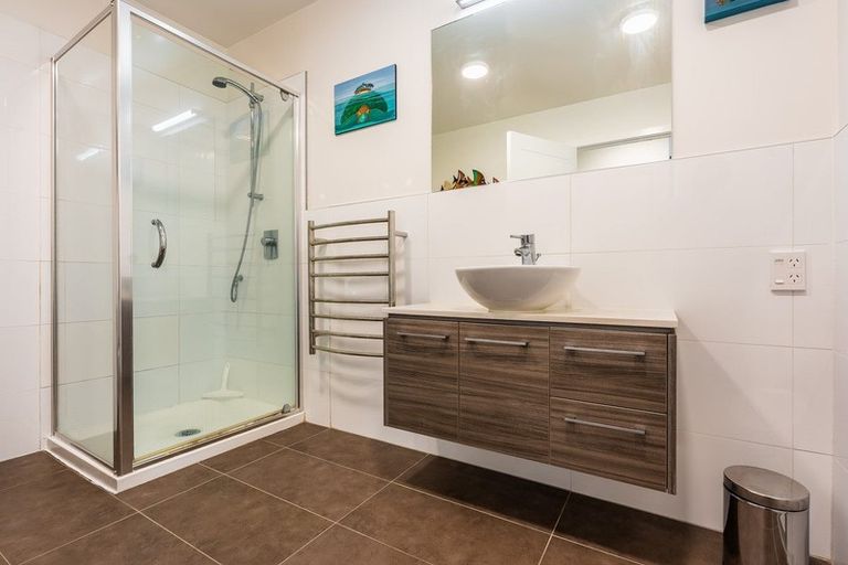 Photo of property in 19 Parkside Drive, Orewa, 0931