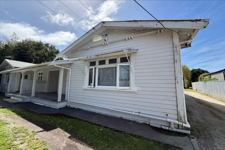 Photo of property in 8 Gurr Place, Aramoho, Whanganui, 4500