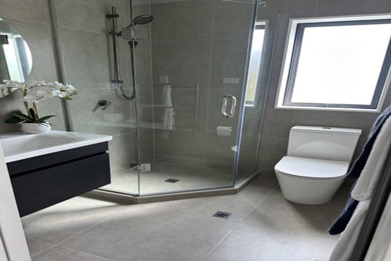 Photo of property in 4/10b Huka Road, Birkenhead, Auckland, 0626