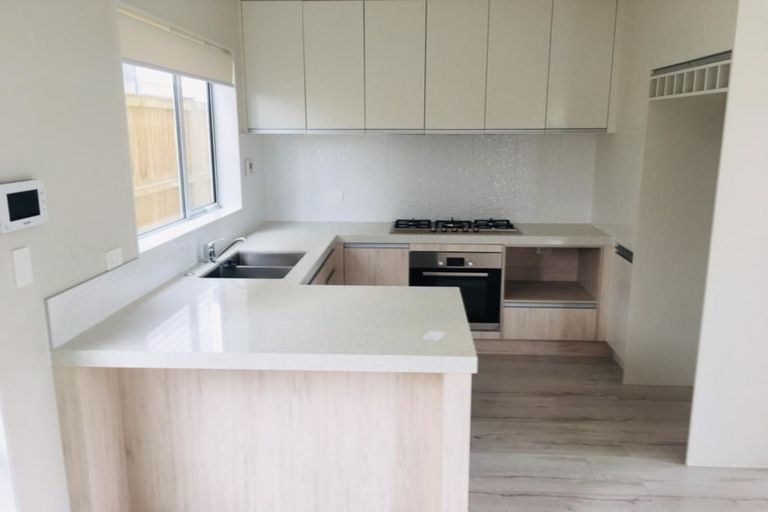 Photo of property in 75 Rosewell Crescent, Flat Bush, Auckland, 2019