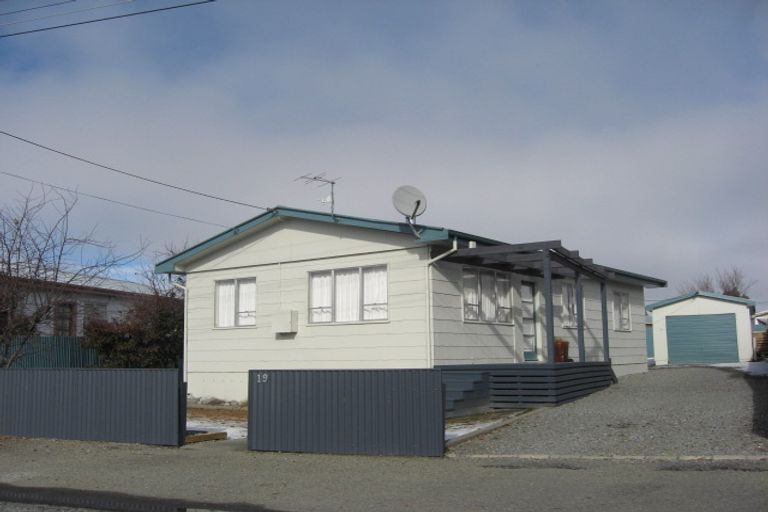 Photo of property in 19 Tekapo Drive, Twizel, 7901