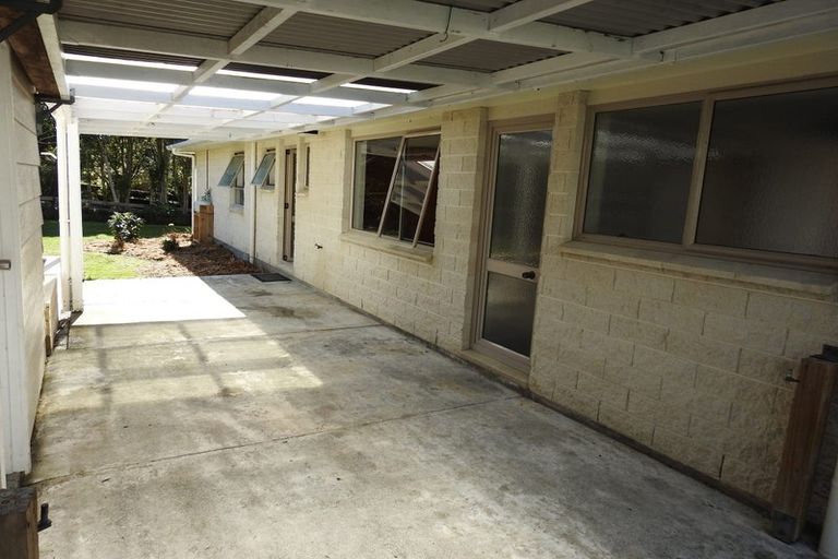 Photo of property in 1 Ongo Road, Hunterville, 4730