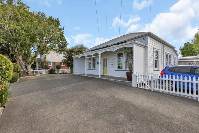 Photo of property in 3 Grey Street, Regent, Whangarei, 0112