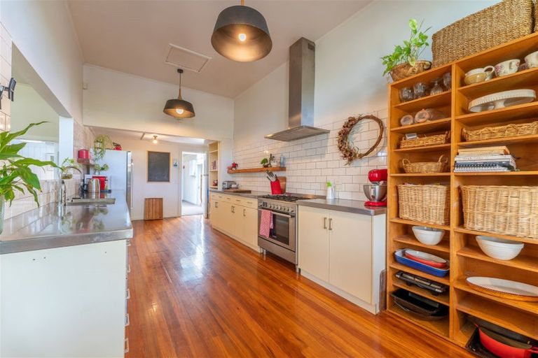 Photo of property in 23 Halstead Road, Pleasant Point, 7903