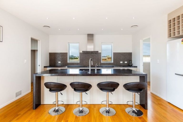 Photo of property in 62 Manuel Road, Silverdale, 0932