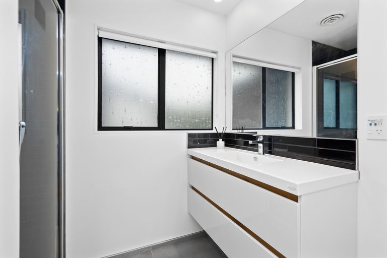 Photo of property in 82 Princes Street, Cambridge, 3434