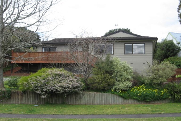 Photo of property in 19 Cumberland Crescent, Welcome Bay, Tauranga, 3112