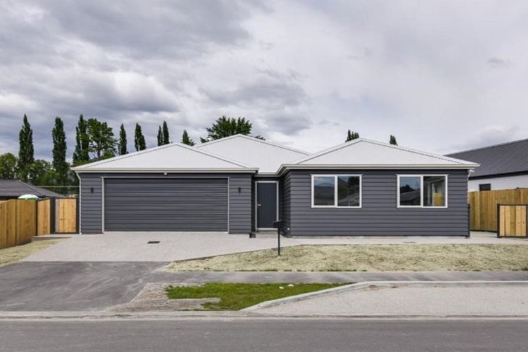 Photo of property in 41 Headley Drive, Lower Shotover, Queenstown, 9304