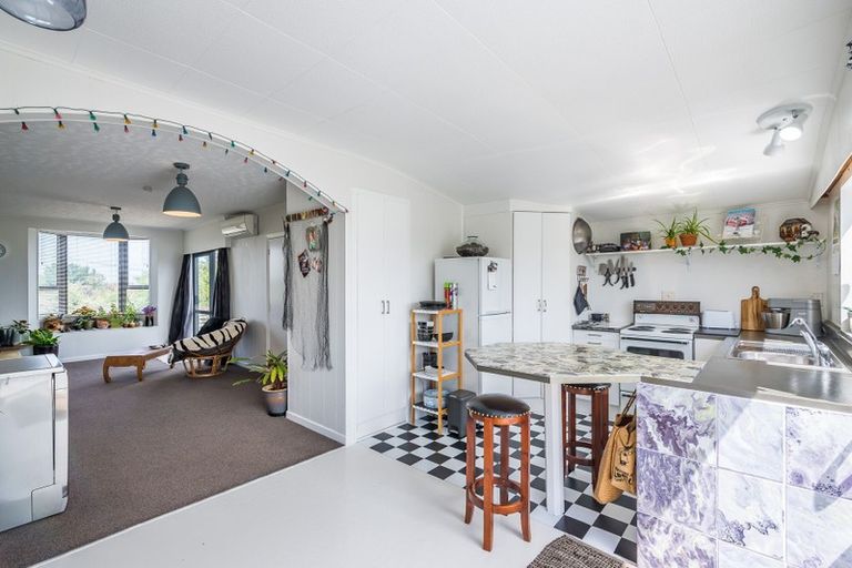 Photo of property in 1 Muritai Terrace, Hokio Beach, Levin, 5571