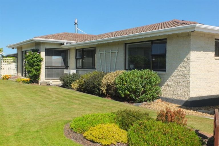 Photo of property in 15 Temple Crescent, Gleniti, Timaru, 7910