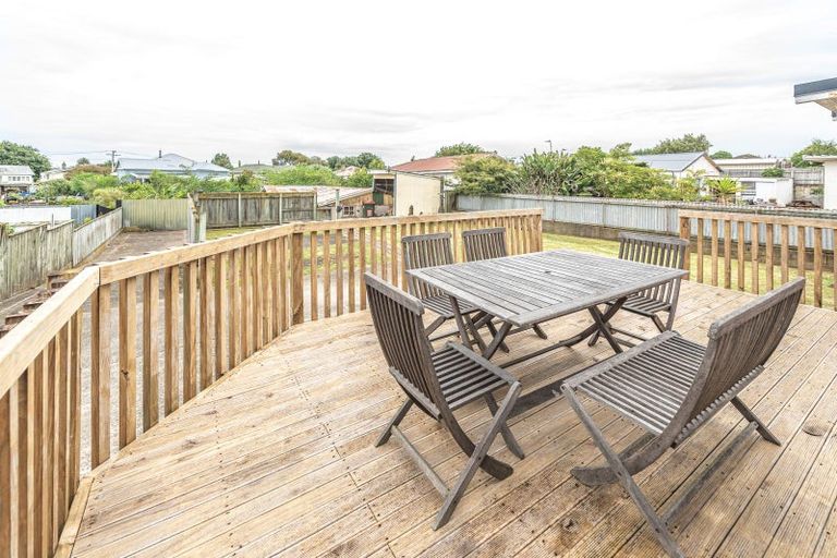 Photo of property in 81 Carlton Avenue, Tawhero, Whanganui, 4501