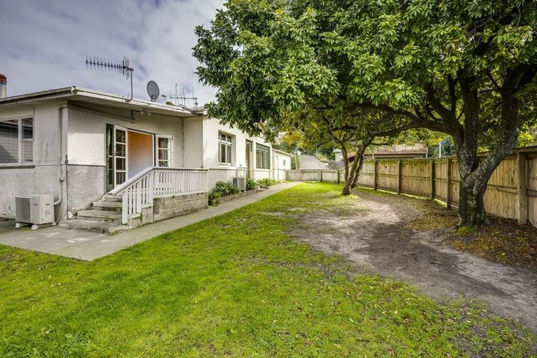 Photo of property in 32 Havelock Road, Hospital Hill, Napier, 4110