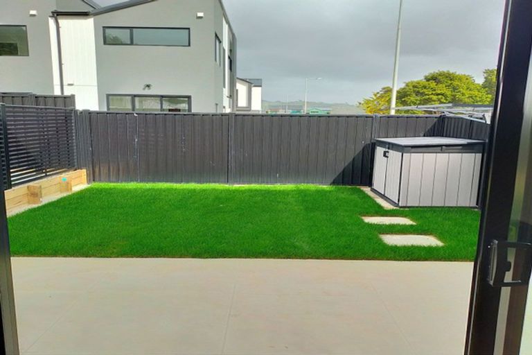 Photo of property in 4 Desert Gold Lane, Wallaceville, Upper Hutt, 5018