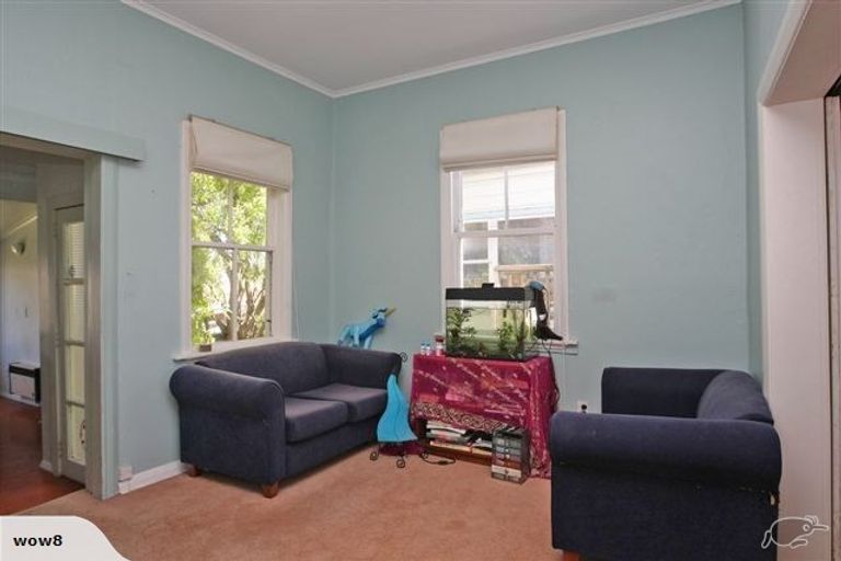 Photo of property in 6 Picton Avenue, Newtown, Wellington, 6021