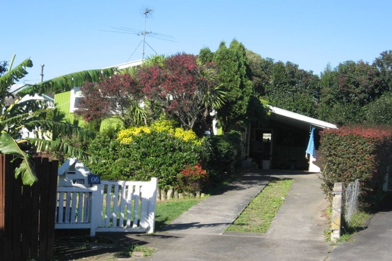 Photo of property in 6 Selsey Lane, Manurewa, Auckland, 2102