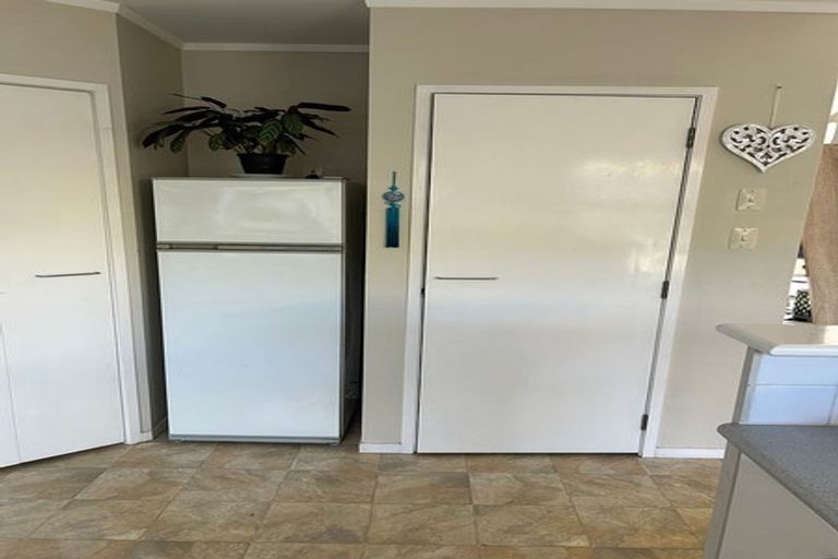 Photo of property in 1/9 Belmere Rise, Farm Cove, Auckland, 2012