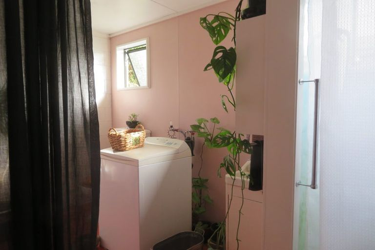 Photo of property in 16 Reeve Street, Foxton, 4814