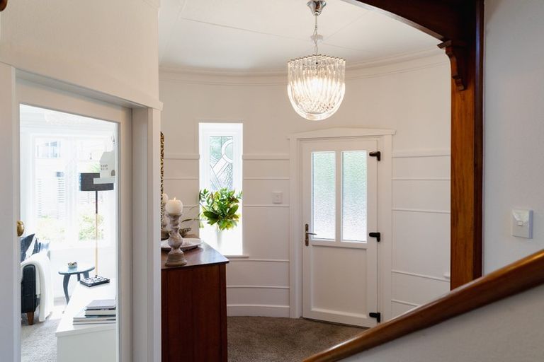 Photo of property in 10 Cliffs Road, Saint Clair, Dunedin, 9012