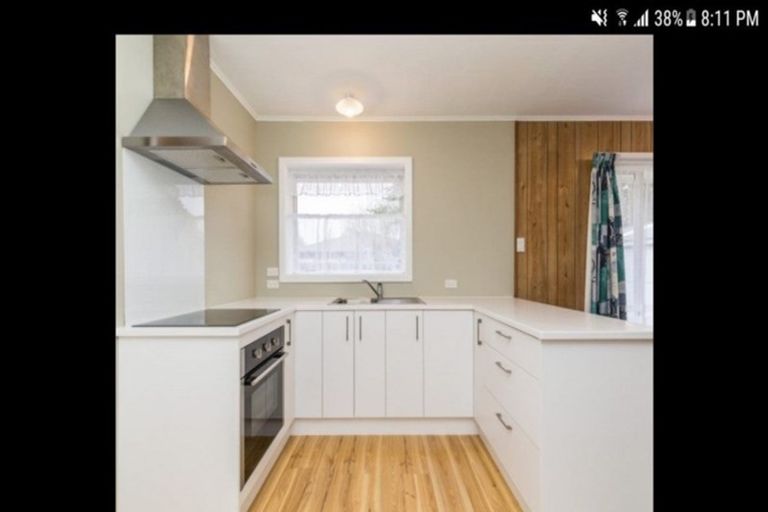 Photo of property in 12 Wimborne Crescent, Aranui, Christchurch, 8061