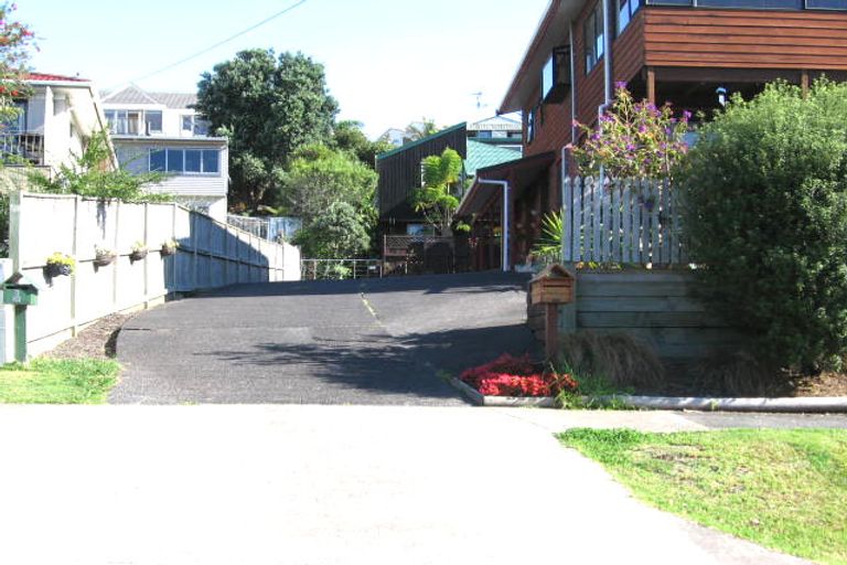 Photo of property in 1/26 Hebron Road, Waiake, Auckland, 0630