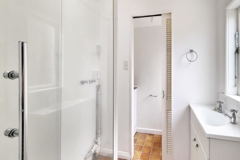 Photo of property in 42 Rolleston Street, Mount Cook, Wellington, 6021