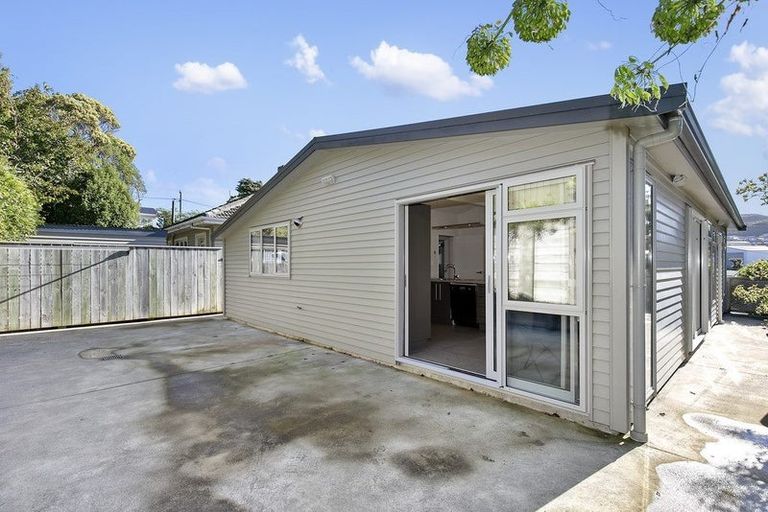 Photo of property in 65a Fraser Avenue, Johnsonville, Wellington, 6037
