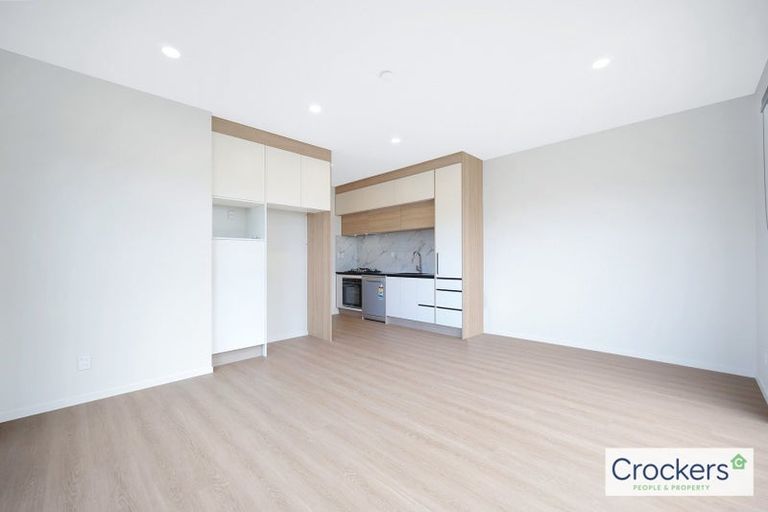 Photo of property in 83a Russell Road, Manurewa, Auckland, 2102