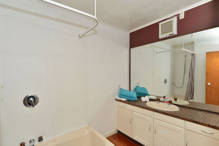 Photo of property in 240 Pipiwai Road, Ngararatunua, Whangarei, 0176