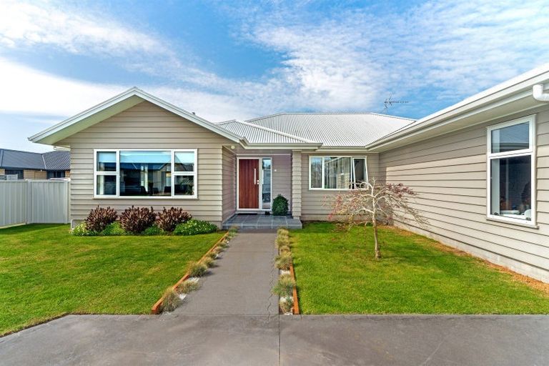 Photo of property in 25 Pohutukawa Grove, Lytton West, Gisborne, 4010