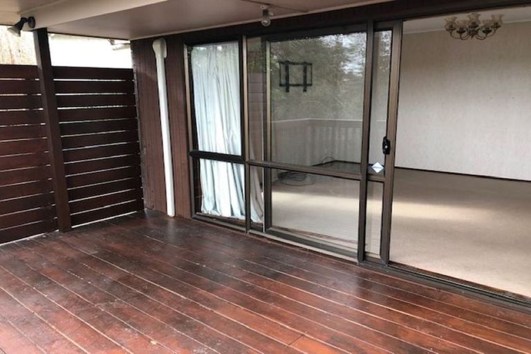 Photo of property in 2/67 Prince Regent Drive, Half Moon Bay, Auckland, 2012