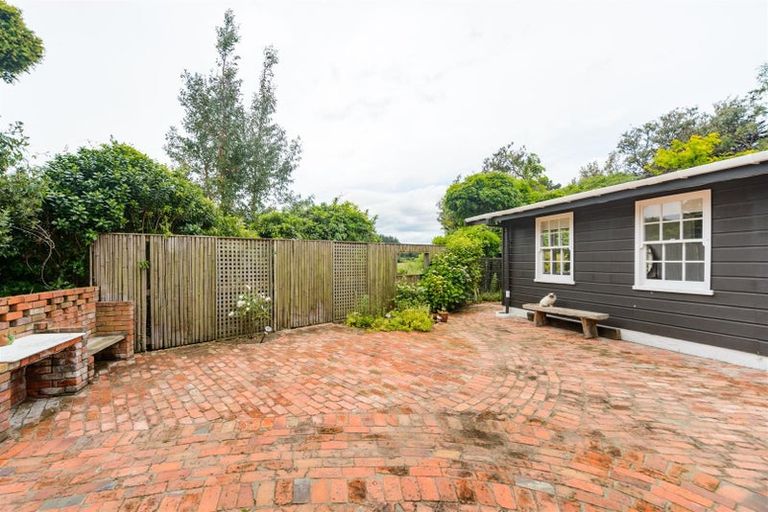 Photo of property in 273 Parewanui Road, Bulls, 4894
