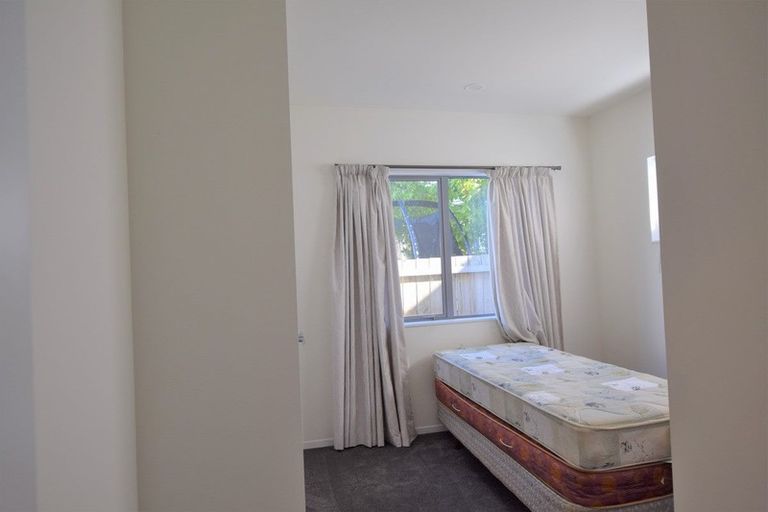 Photo of property in 15c Reynella Drive, Massey, Auckland, 0614