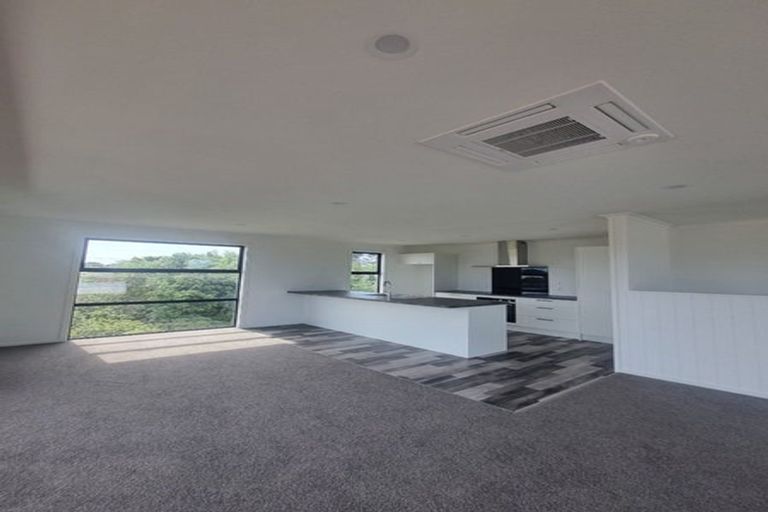 Photo of property in 40b Egmont Street, Castlecliff, Whanganui, 4501