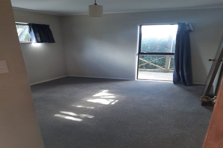 Photo of property in 3/13 Aorangi Place, Birkenhead, Auckland, 0626