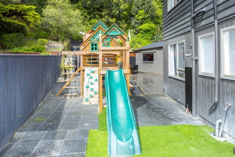 Photo of property in 12c Lane Street, Wallaceville, Upper Hutt, 5018