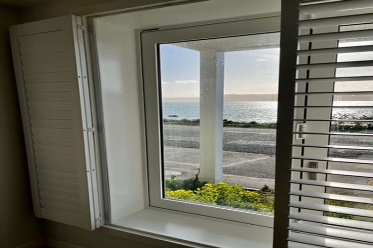 Photo of property in 129a Marine Parade, Mount Maunganui, 3116